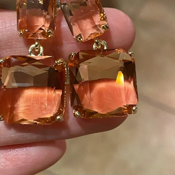 Blush sunset earrings - Picture 2 of 3